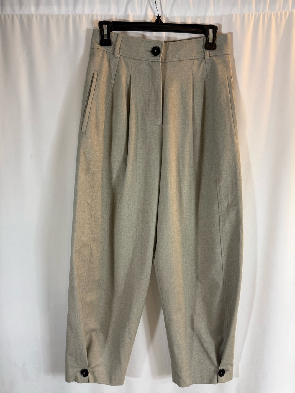 Zara Beige Pleated Barrel Trousers, high waist size: XS